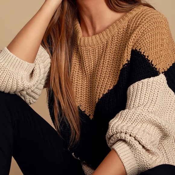 Lulu’s Size Small Neutrals Chevron Stripe Sweater - Picture 2 of 6